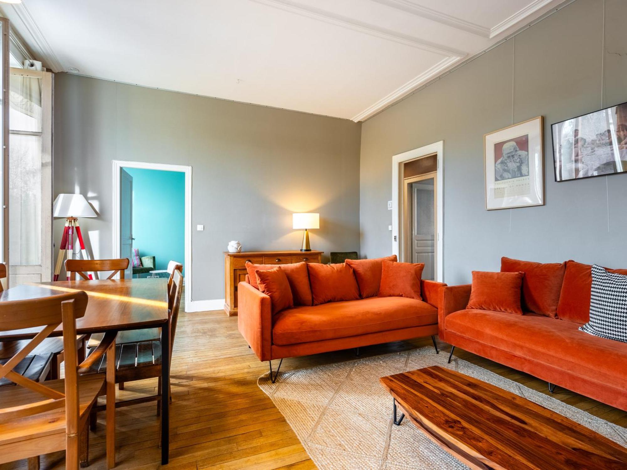 Le Chic D'adam - A Cote Du Parc De La Pepiniere Apartment